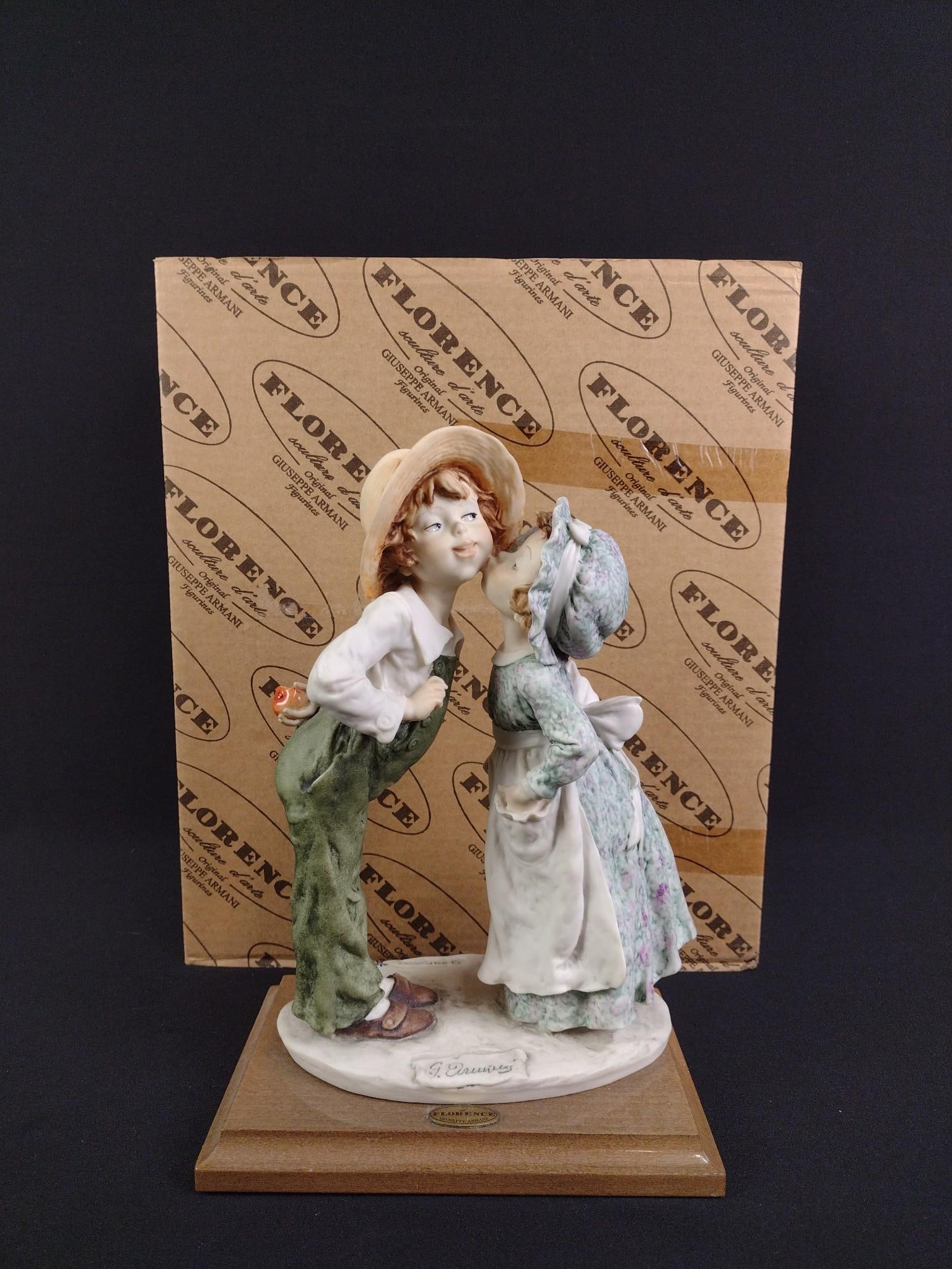 Giuseppe Armani Florence "Sky Kiss" Figurine with OB (1 of 7)