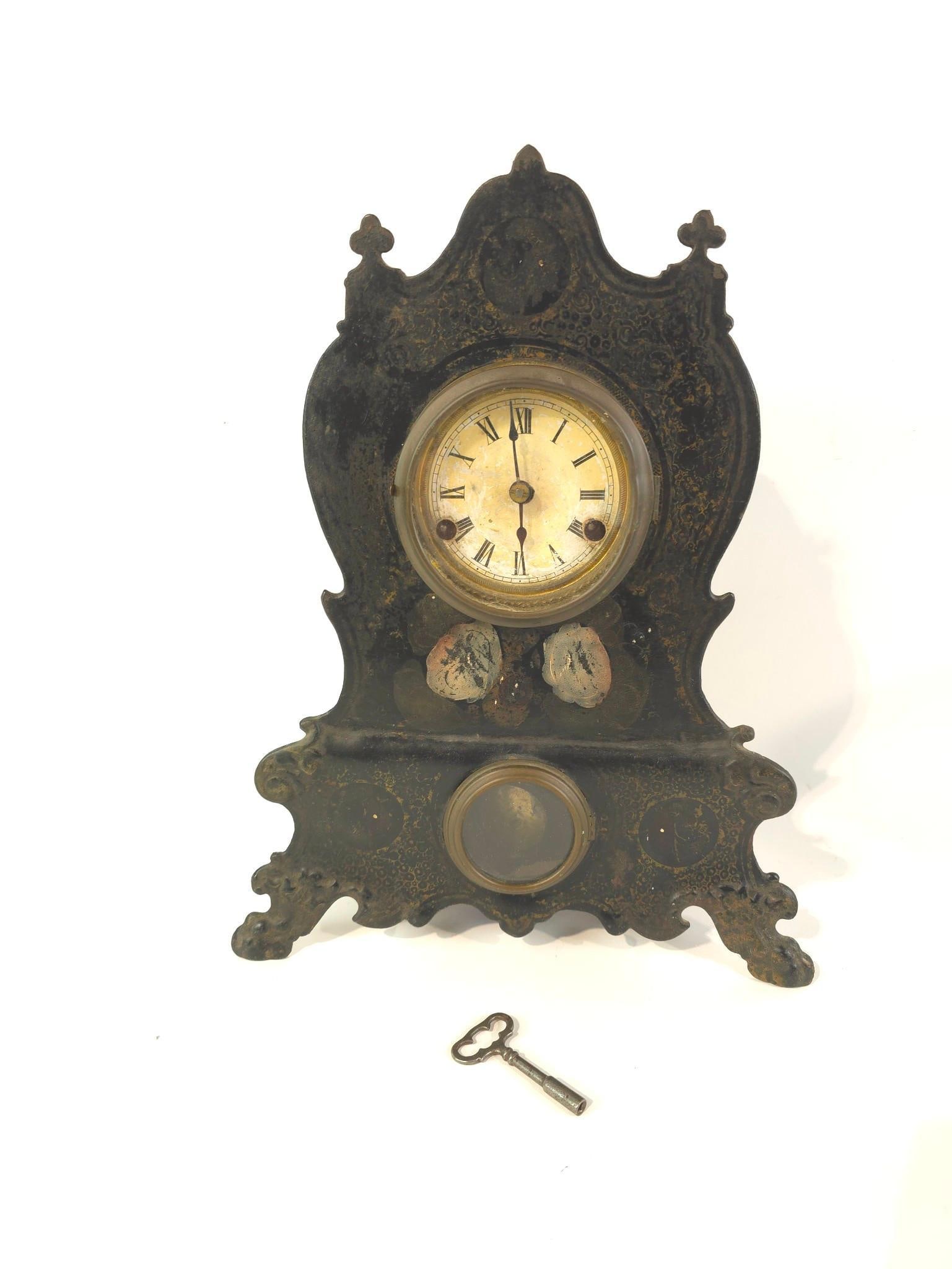 Antique Cast Iron Clock (1 of 5)