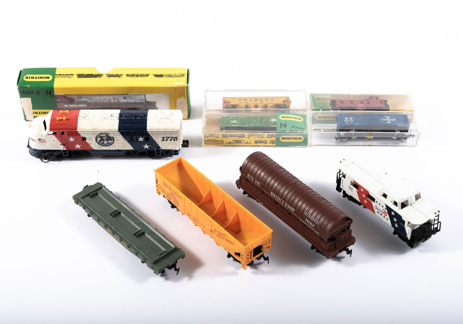 10 N-Scale and HO-Scale Engines & Rolling Stock (1 of 5)