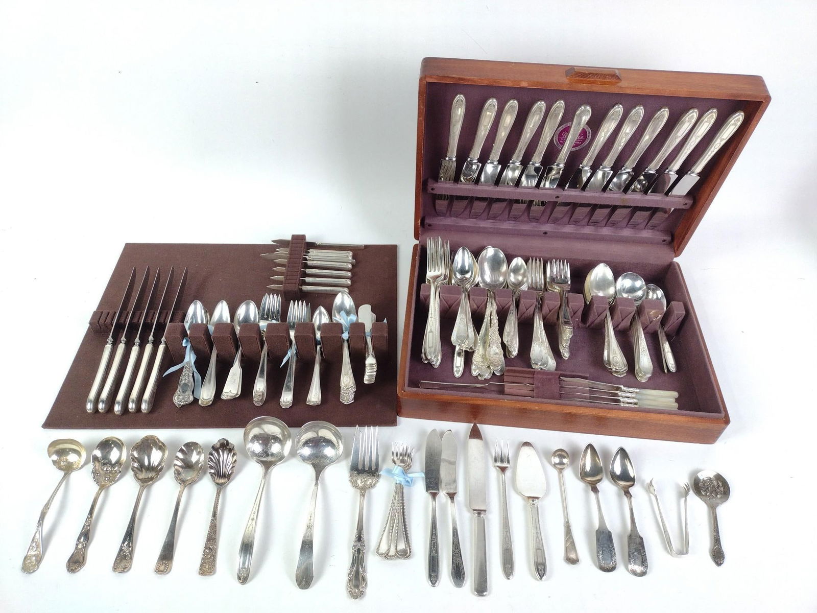 190 Pcs Misc Silverplate (1 of 5)
