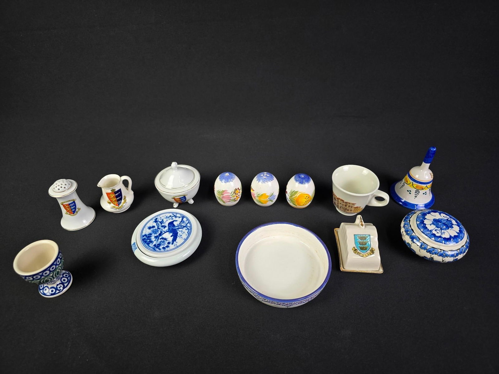 14 Pcs Ceramics incl Signed (1 of 7)