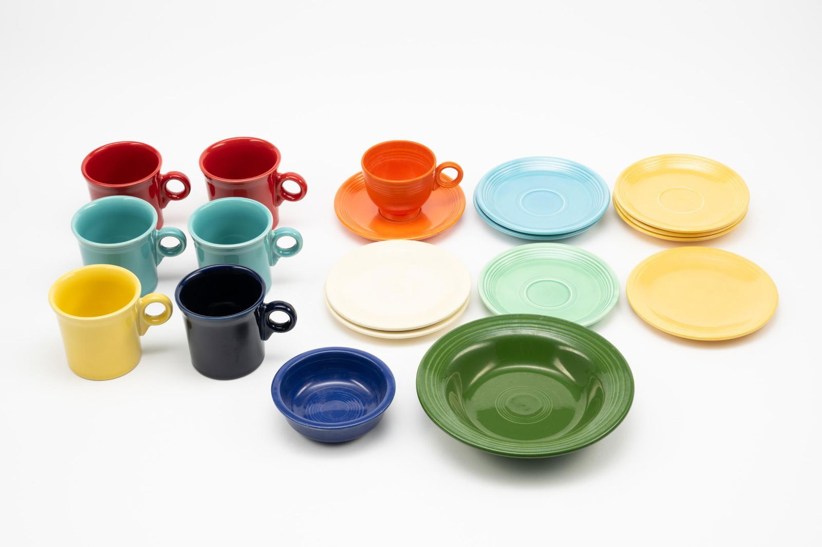 19 Pcs Fiestaware incl Mugs (1 of 2)