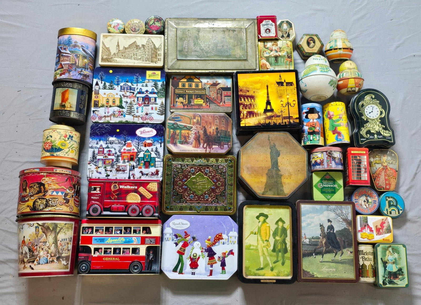 41 Vintage Tins incl Advertising: NOT ELIGIBLE FOR IN-HOUSE SHIPPING. Various sizes and conditions. Sold as is.