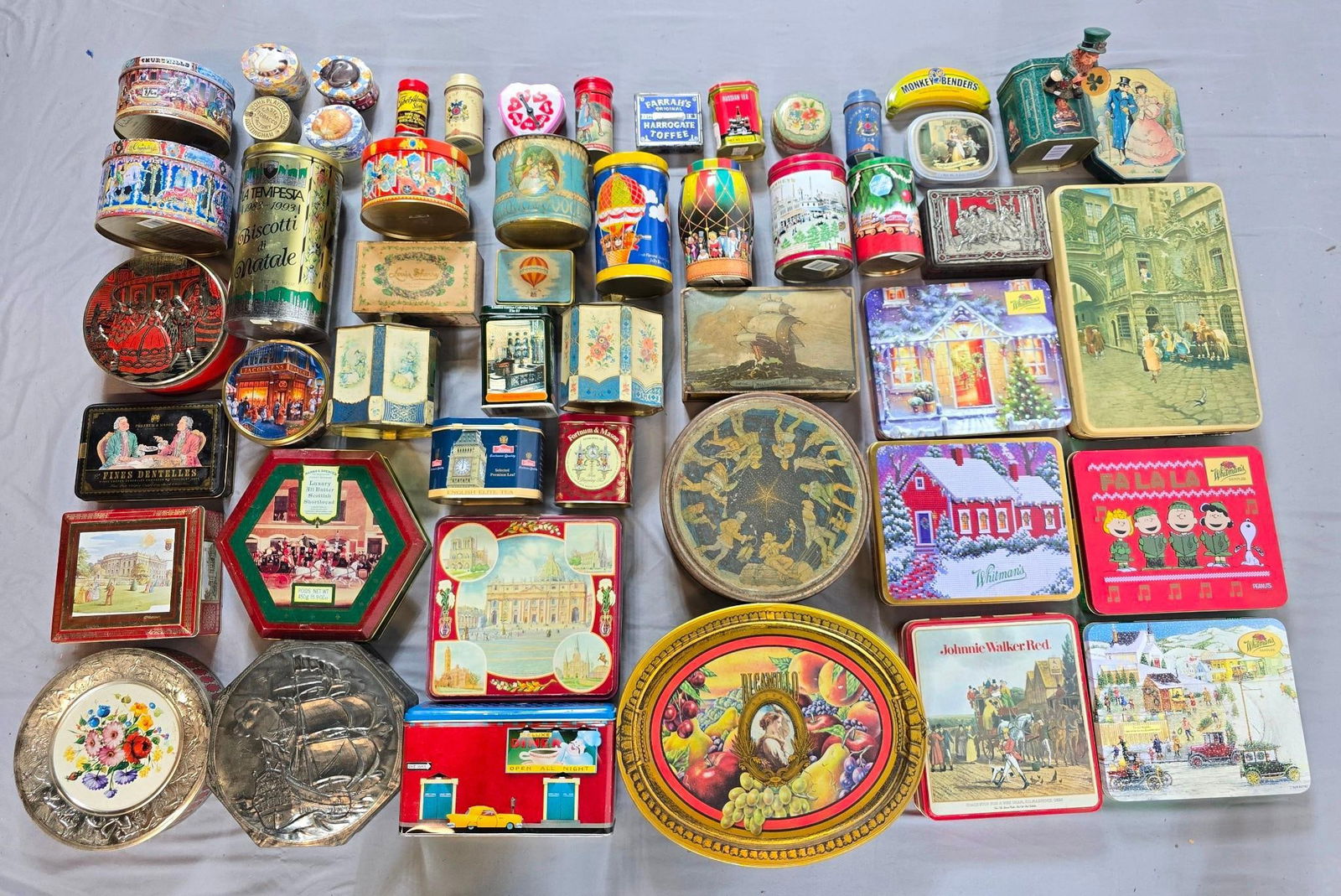 Large Grouping Vintage Tins incl Fines Dentelles (1 of 5)