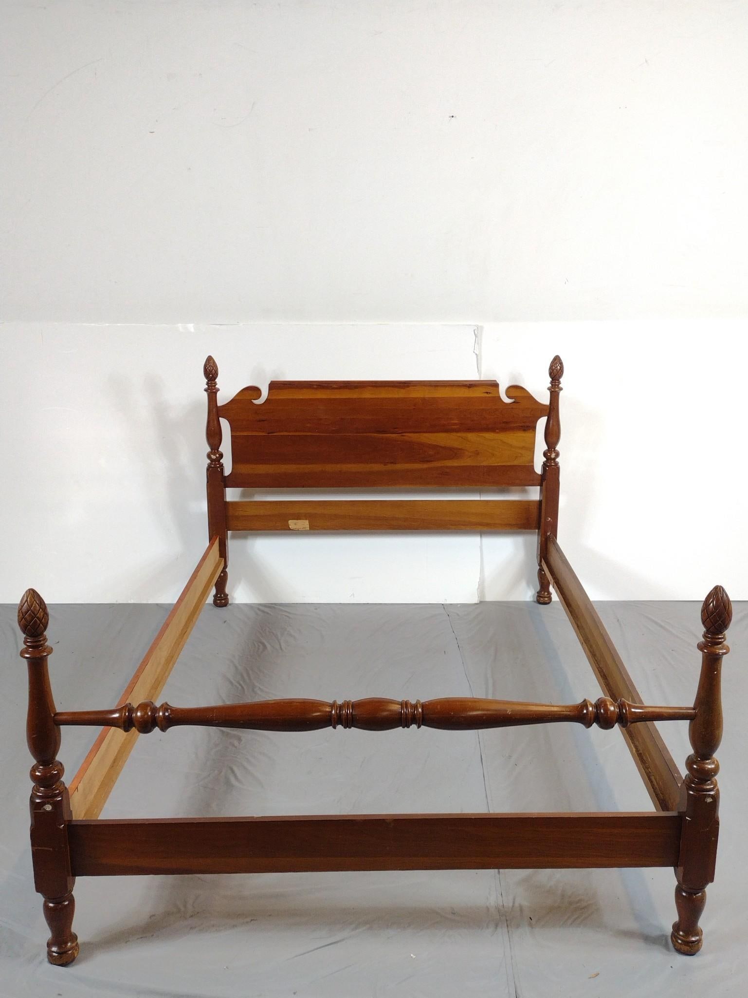 Full Size Bed (1 of 5)