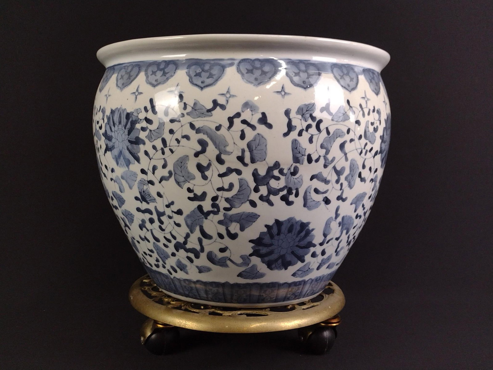 Planter On Brass Stand: NOT ELIGIBLE FOR IN-HOUSE SHIPPING. Planter 14" diameter X 11-1/2" high.