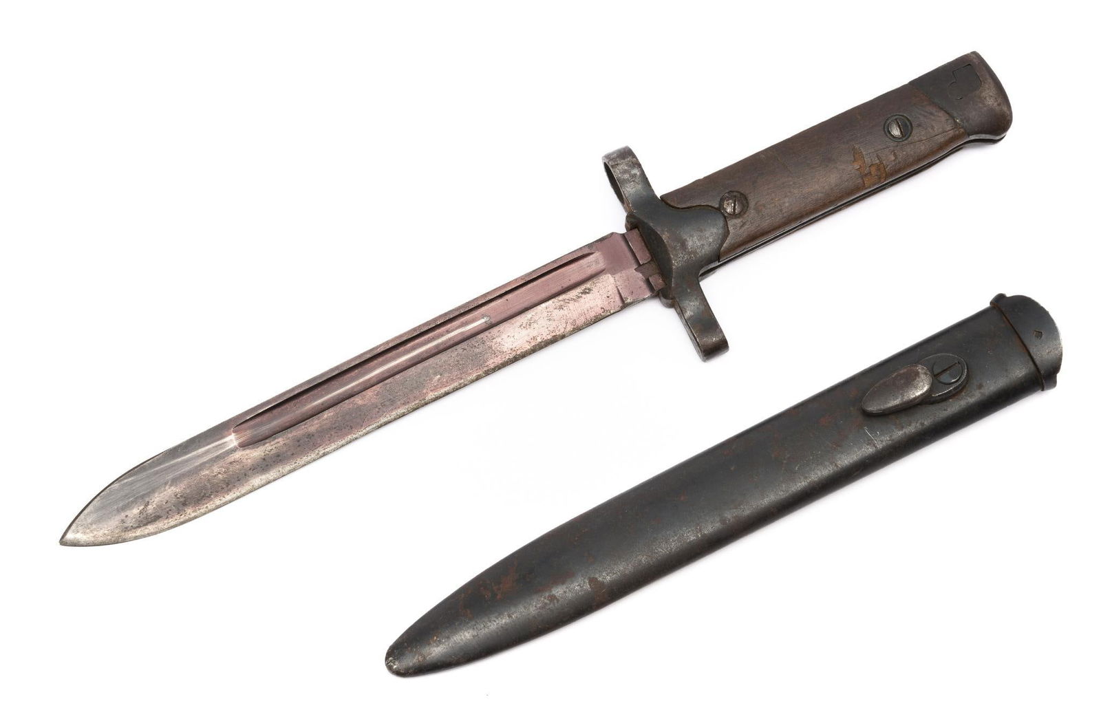 WWII Italian Earcano Bayonet w/ Scabbard: NOT ELIGIBLE FOR IN-HOUSE SHIPPING OUTSIDE THE UNITED STATES. Handle marked B70451. No mark on blade. Mark C.G. on handle for Haenel. Overall with scabbard 12-1/4" long. Overall wear consistent with a