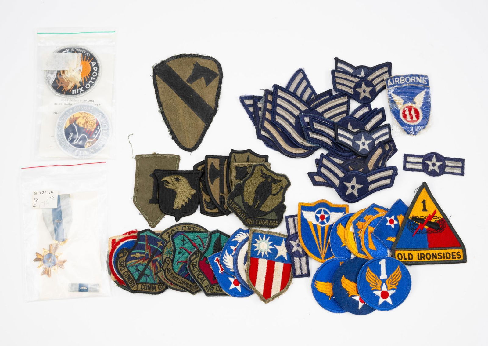 51 Military Patches & South Vietnamese Medal (1 of 5)