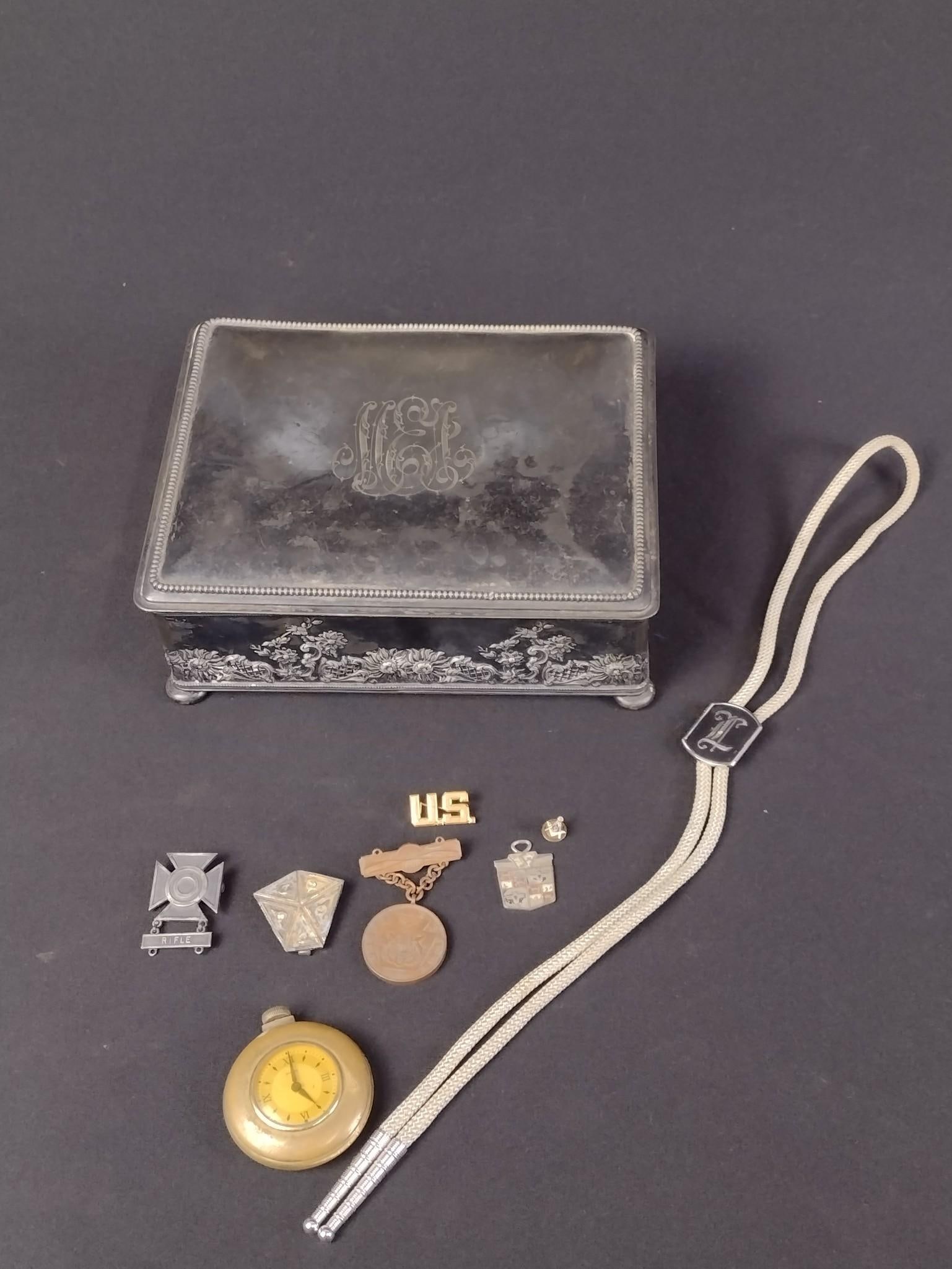 Antique Jewelry Box w/ 8 Pcs Jewelry (1 of 4)