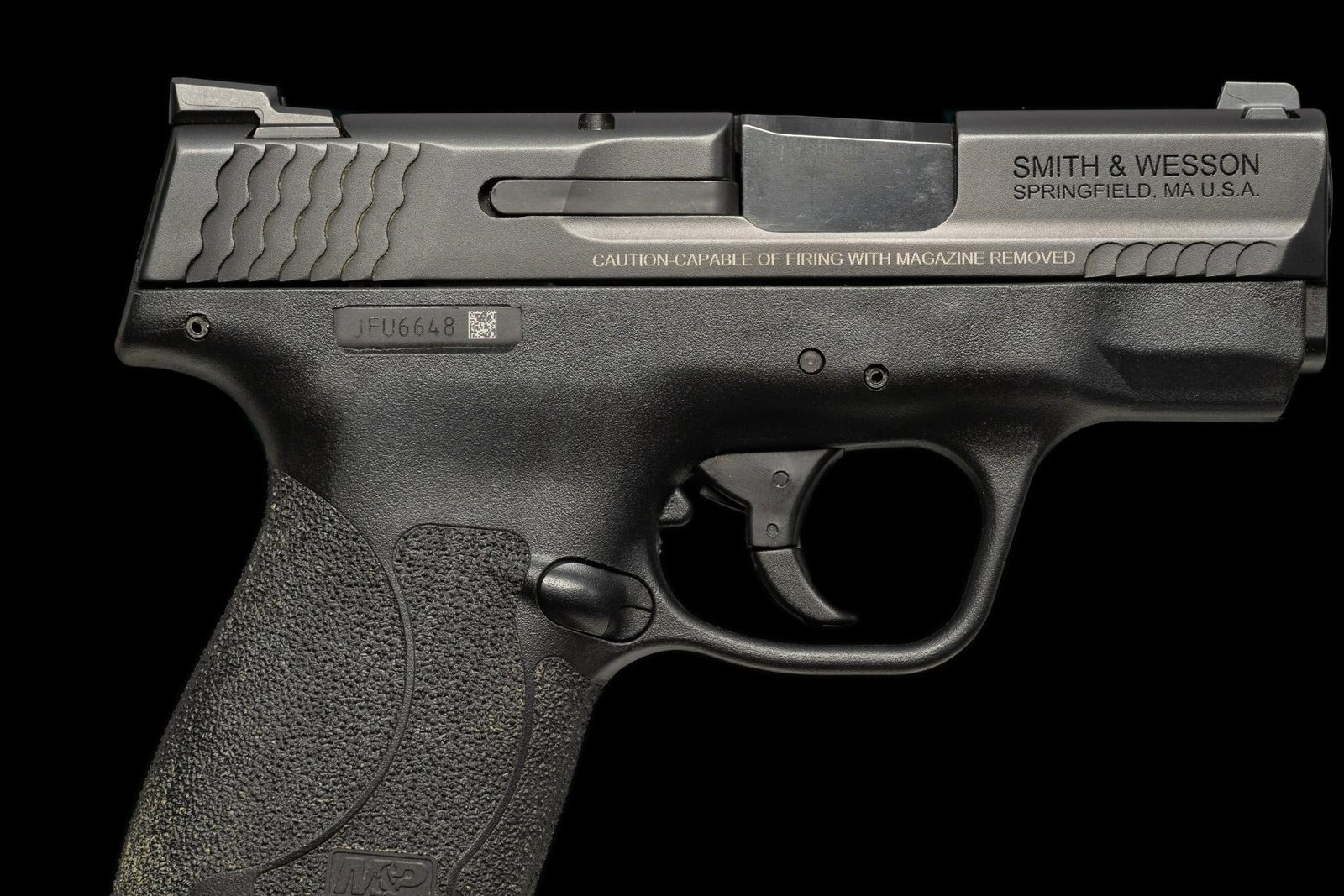 Smith & Wesson MP 9 Shield M2.0 Semi Auto Pistol, Caliber 9mm Luger: Serial Number: JFU6648 Design: The S&W MP 9 Shield M2.0 is a contemporary compact semi auto pistol with a 3.1" barrel in caliber 9mm Luger. This platform features a slim, lightweight snag-free pro