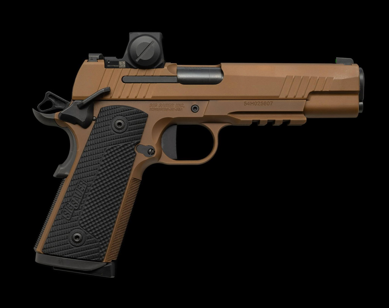Sig Sauer Model 1911XR Semi Auto Pistol, Caliber .45ACP: Serial Number: 54H025607 Design: This Sig Sauer Model 1911XR is the standard version with a 5" barrel. The full factory identification number of this variant is "1911XR-45-CXR3." This example is finis
