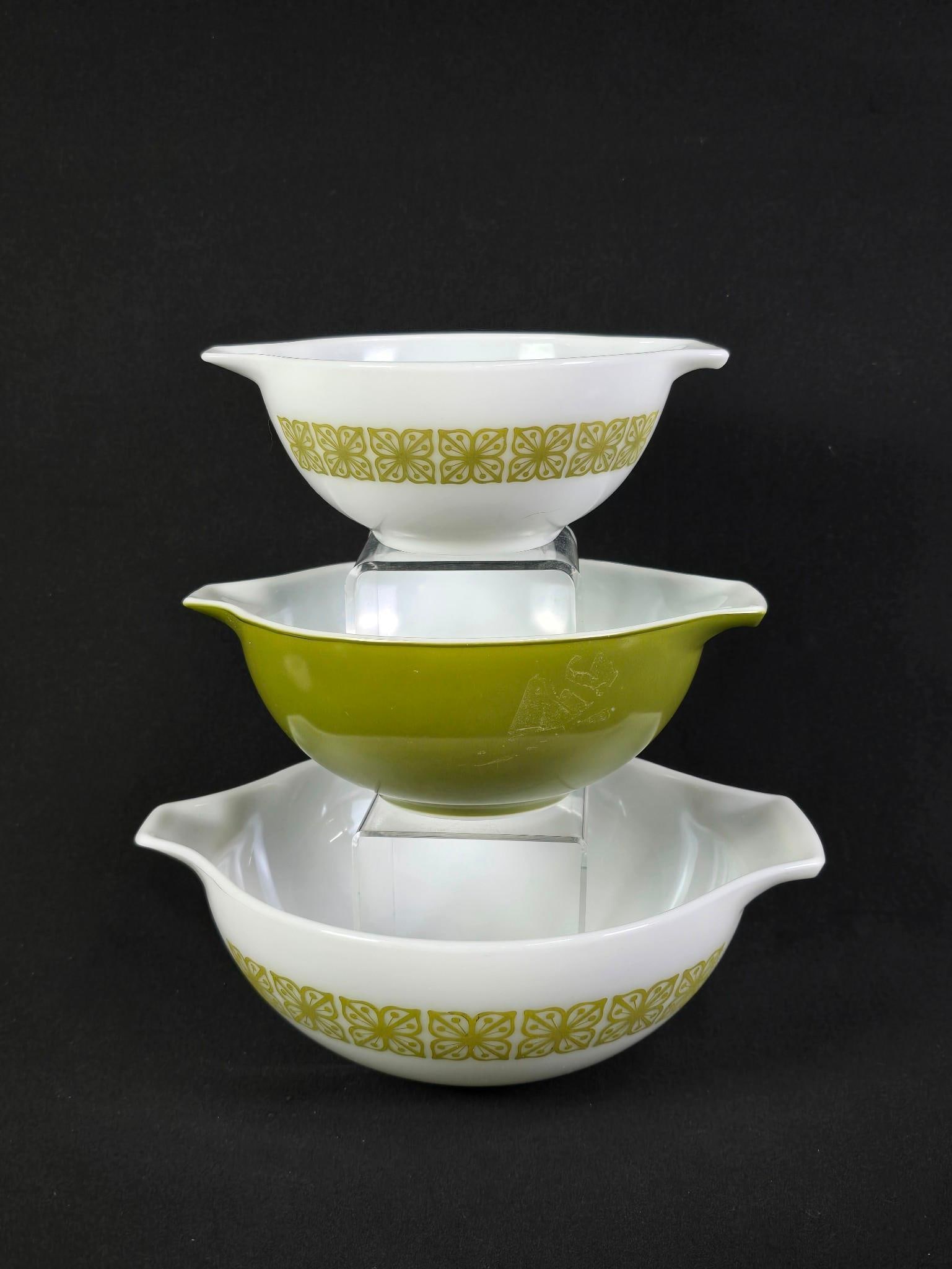 3 Pyrex "Verde" Nesting Cinderella Bowls: 9-1/4" to 13" wide.
