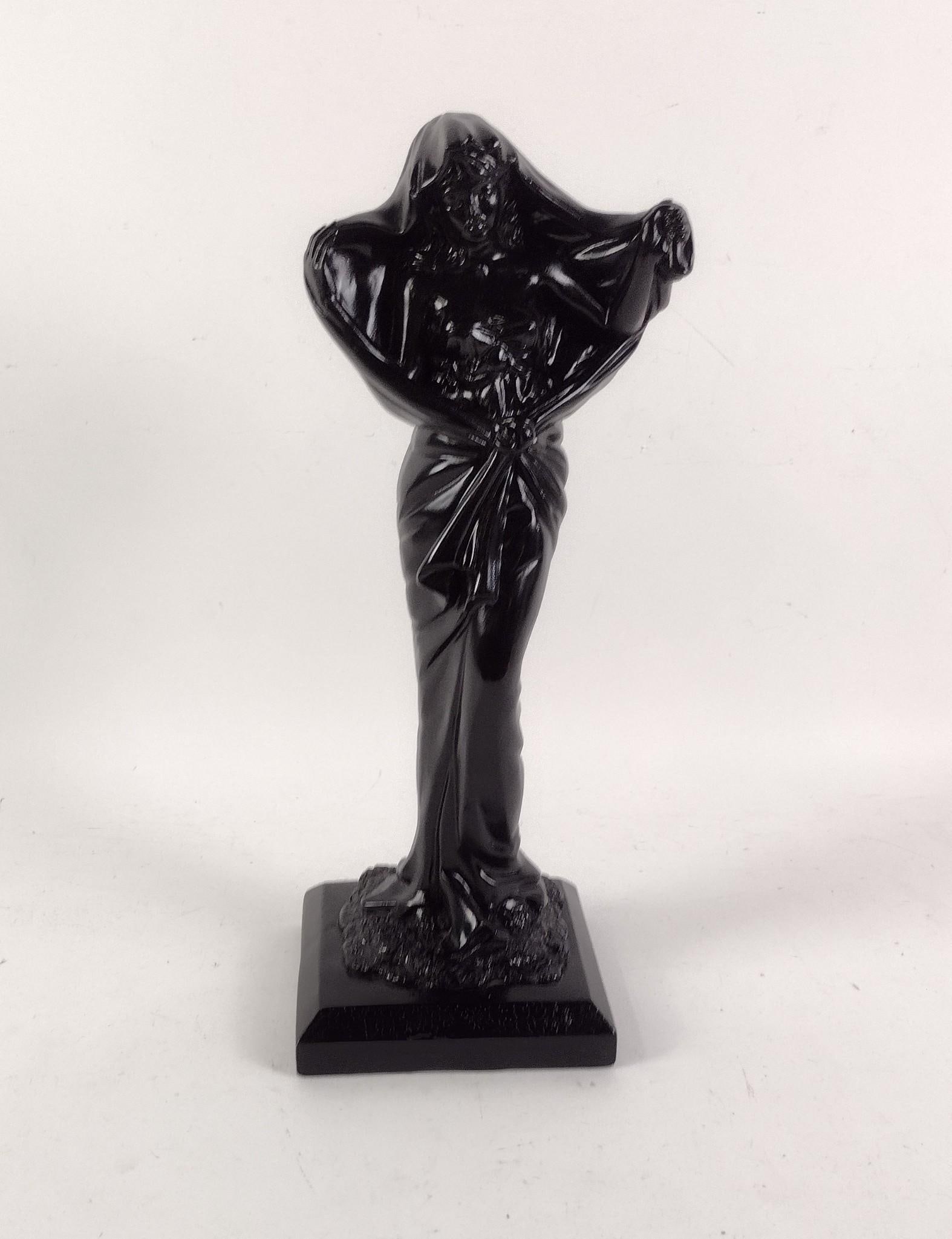 Austin Productions Sculpture of a Woman (1 of 5)