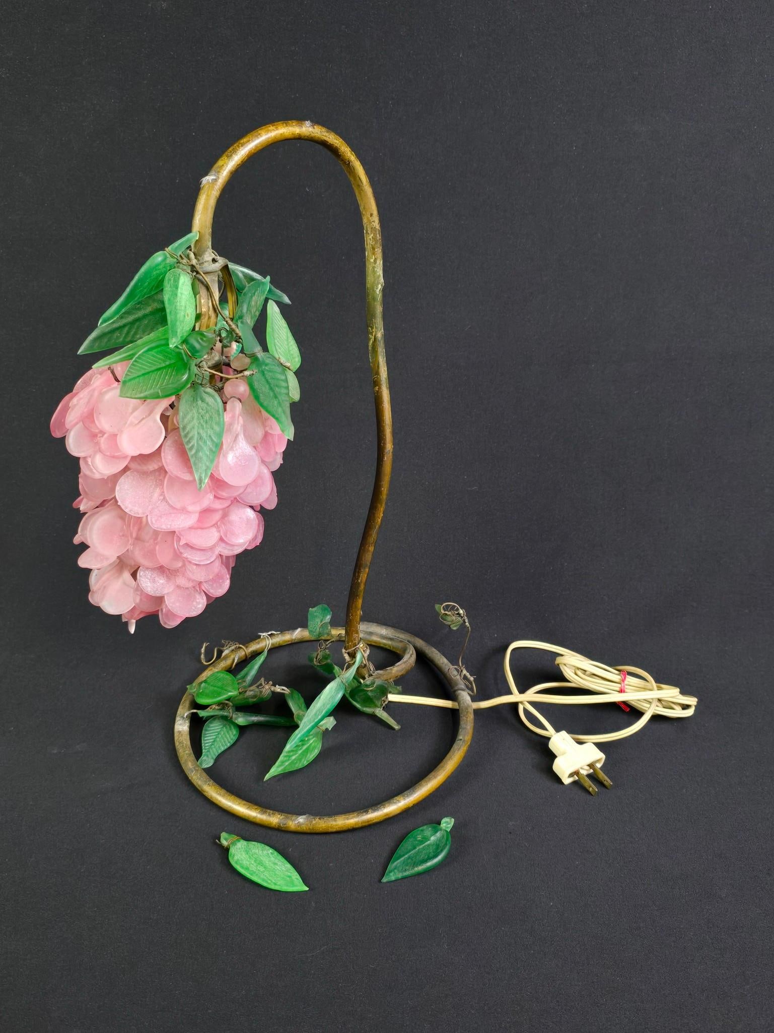 Antique Grapevine Table Lamp (1 of 3)