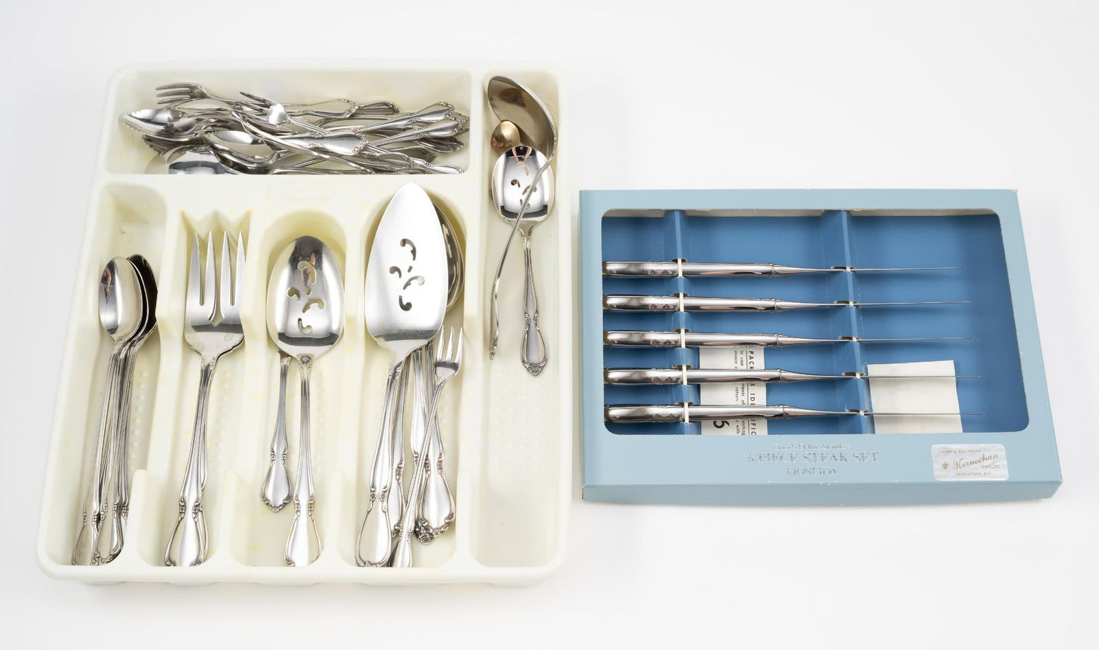 42 Pcs Deluxe Stainless Steel Flatware (1 of 3)