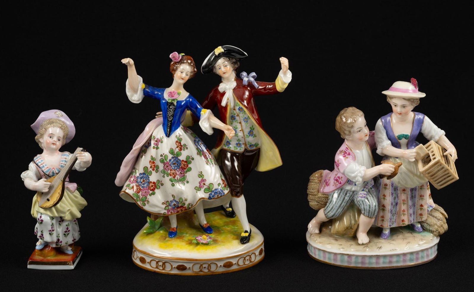 3 Figurines incl Capidomonte (1 of 10)