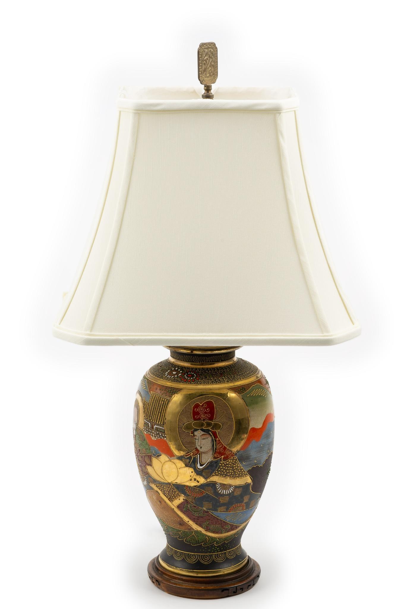 Japanese Satsuma Lamp (1 of 4)