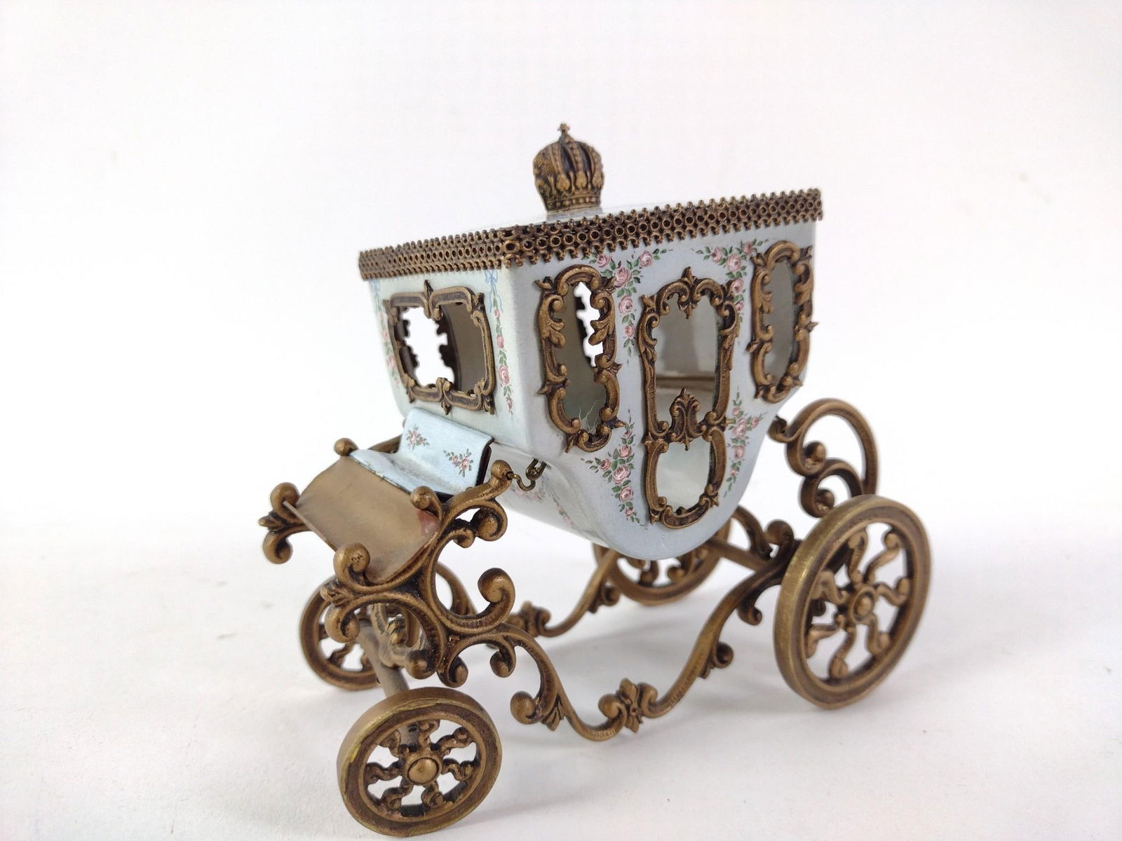 Enamel and Bronze Royal Coach (1 of 7)