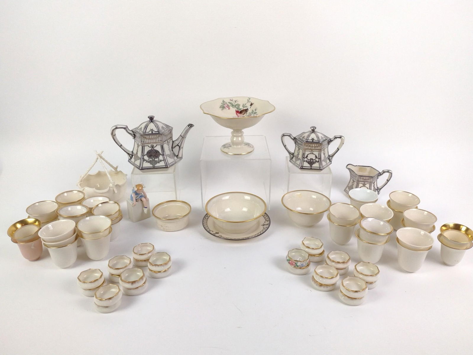 63 Pcs Misc Lenox (1 of 6)