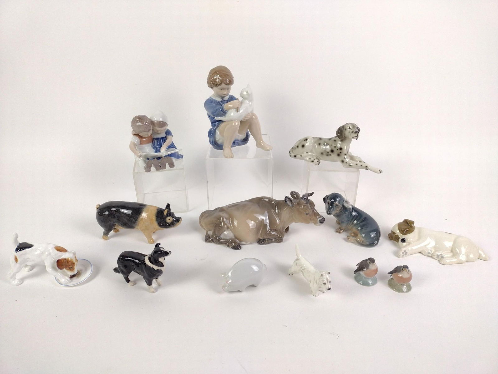 13 Ceramic Figurines Incl Royal Doulton (1 of 13)