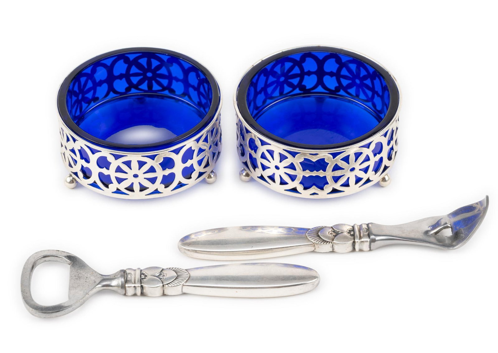 2 Sterling Silver & Glass Salt Cellars and 2 Sterling Handled Pcs (1 of 5)