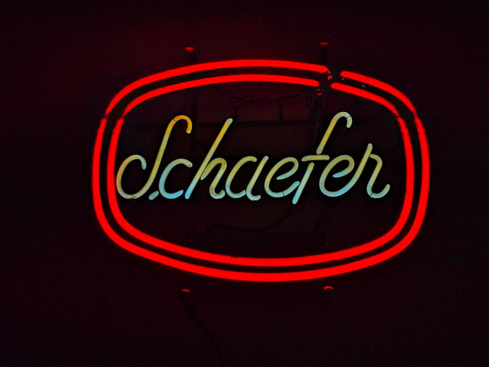 Schaefer Neon Sign (1 of 4)