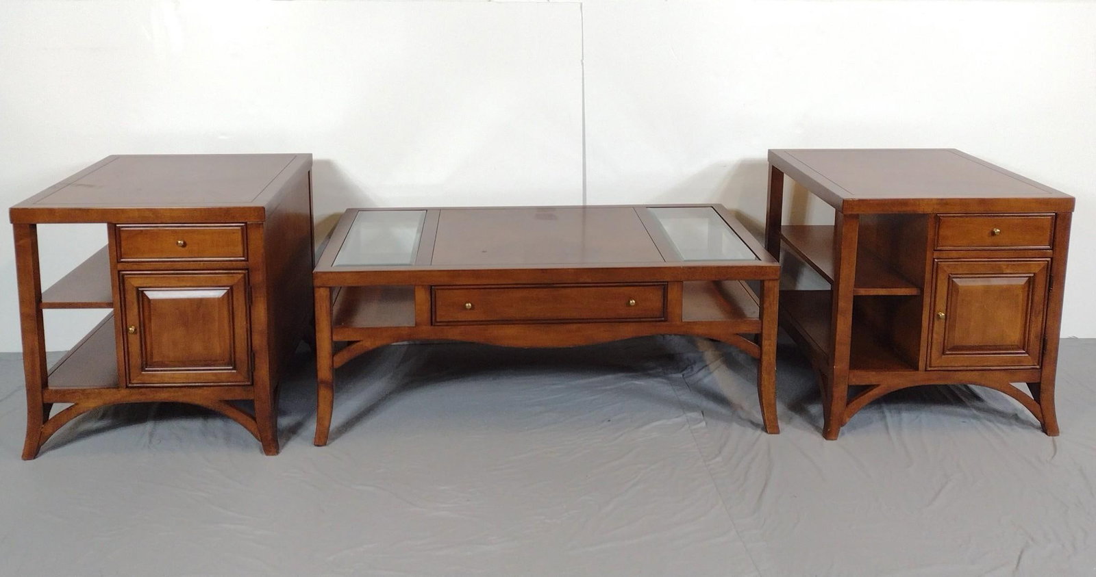 American Signature Coffee & End Table Set (1 of 12)