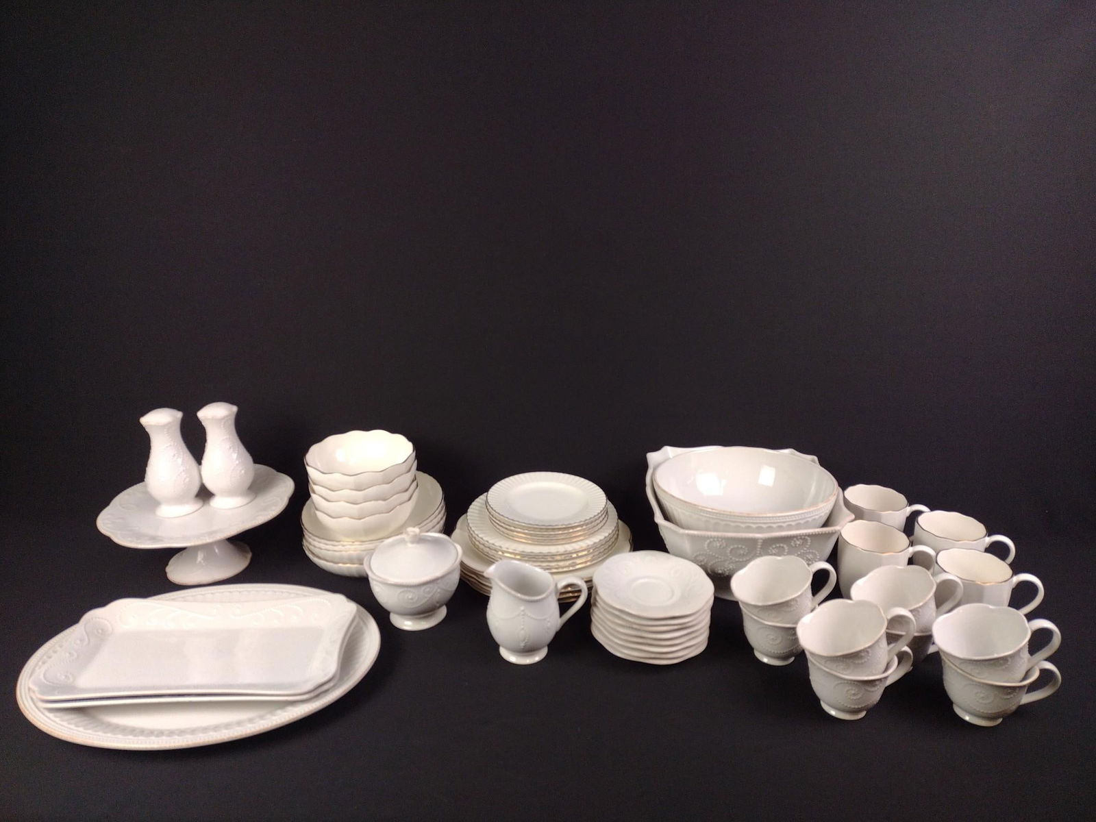 50 Pcs Lenox Dinnerware (1 of 7)
