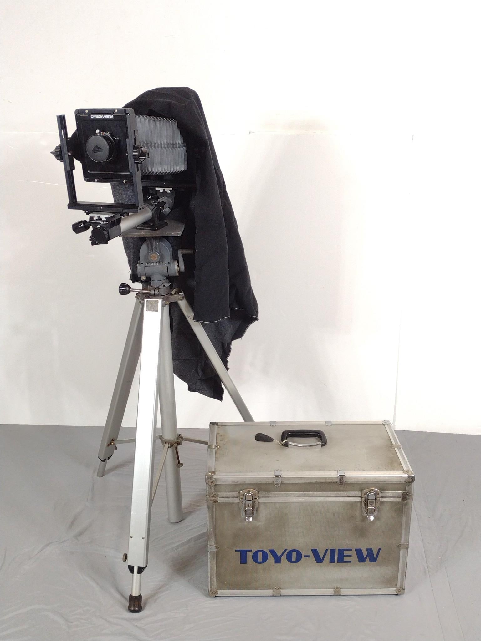 Omega View Monorail Camera W/ Tripod and Case (1 of 8)