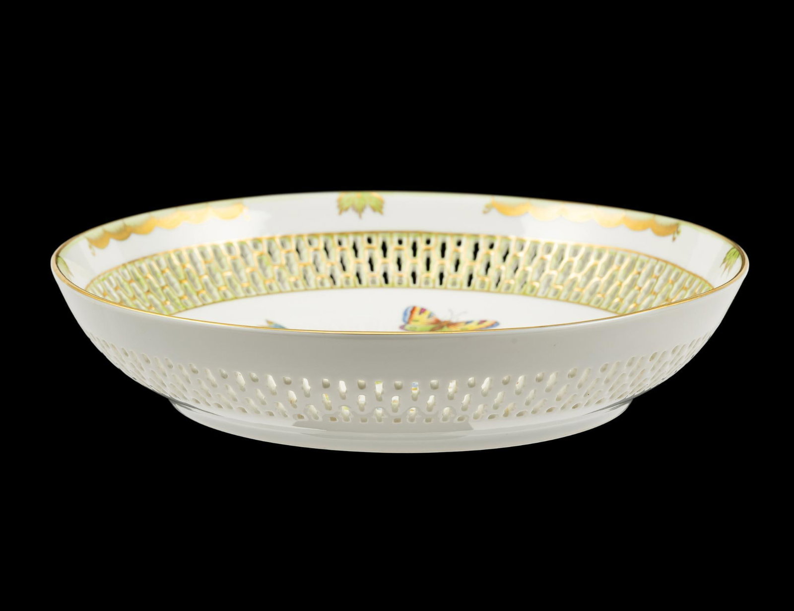 Herend Queen Victoria Plate (1 of 5)