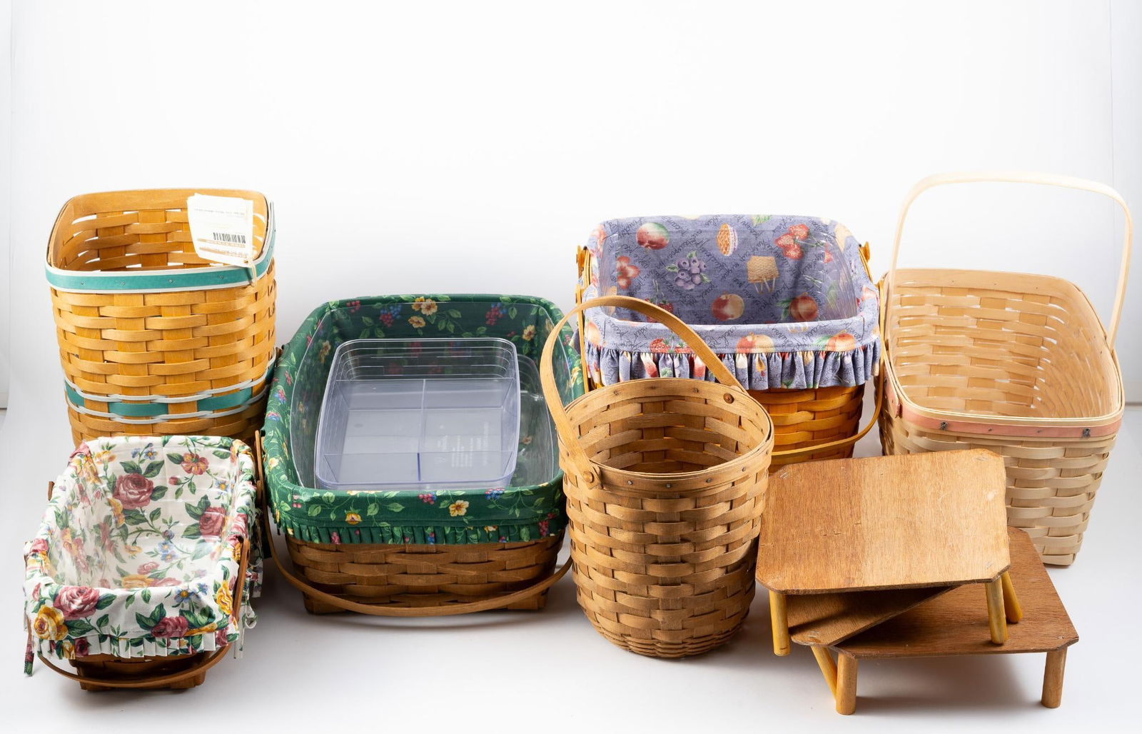6 Signed Longaberger Baskets and Accessories (1 of 5)