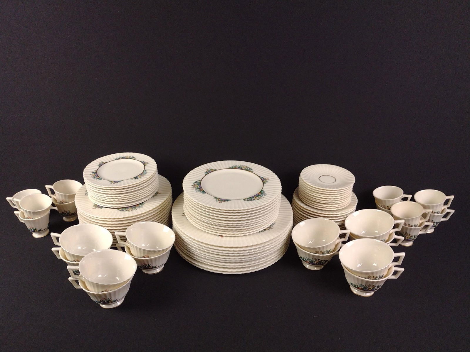 92 Pcs Lenox Rutledge Set: NOT ELIGIBLE FOR IN-HOUSE SHIPPING. Includes 11 dinner plates, 12 dessert plates, 12 salad plates, 11 appetizer plates, 12 large saucers, 11 small saucers, 12 large cups, and 11 small cups. Dinner pla