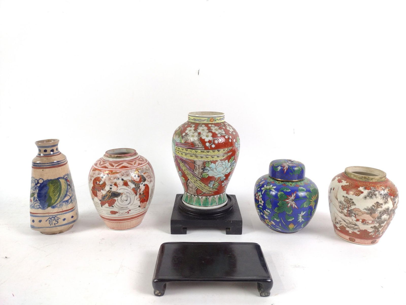 5 Asian Curio Pots and 2 Stands (1 of 9)