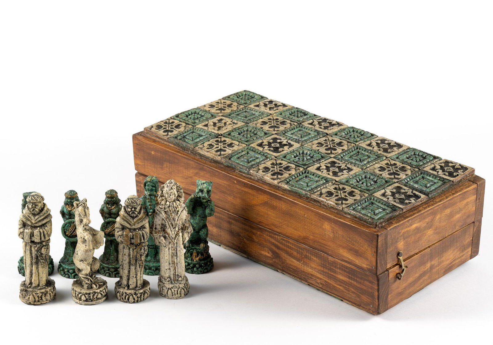 Vintage Aztec Conquistador Chess Set (1 of 2)