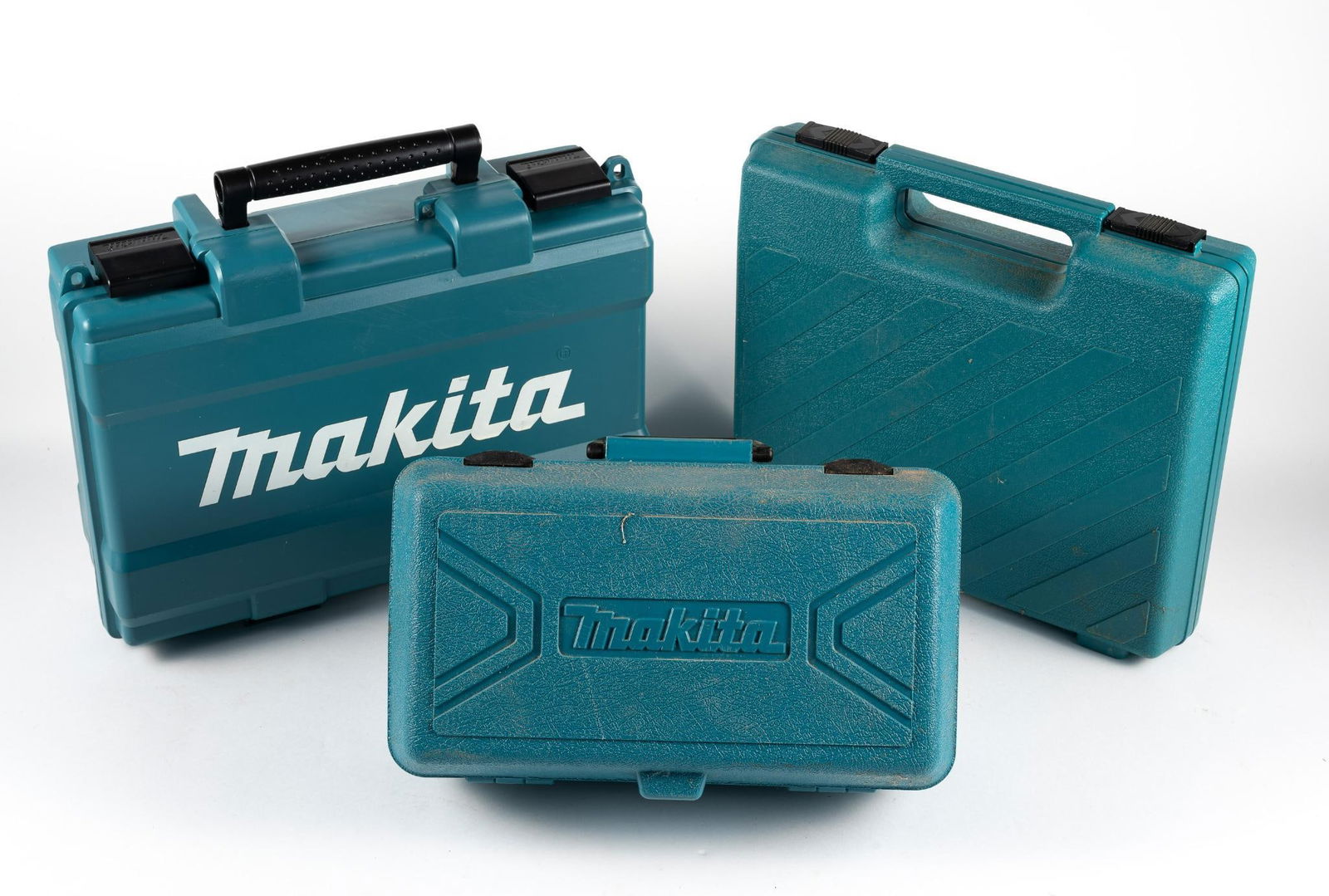 3 Makita Tools in Cases (1 of 4)