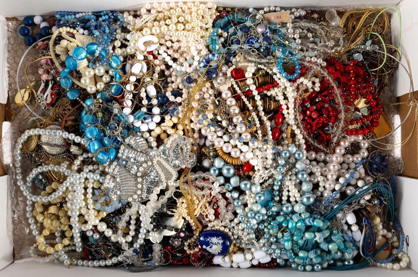 Large Lot of Costume Necklaces (1 of 5)