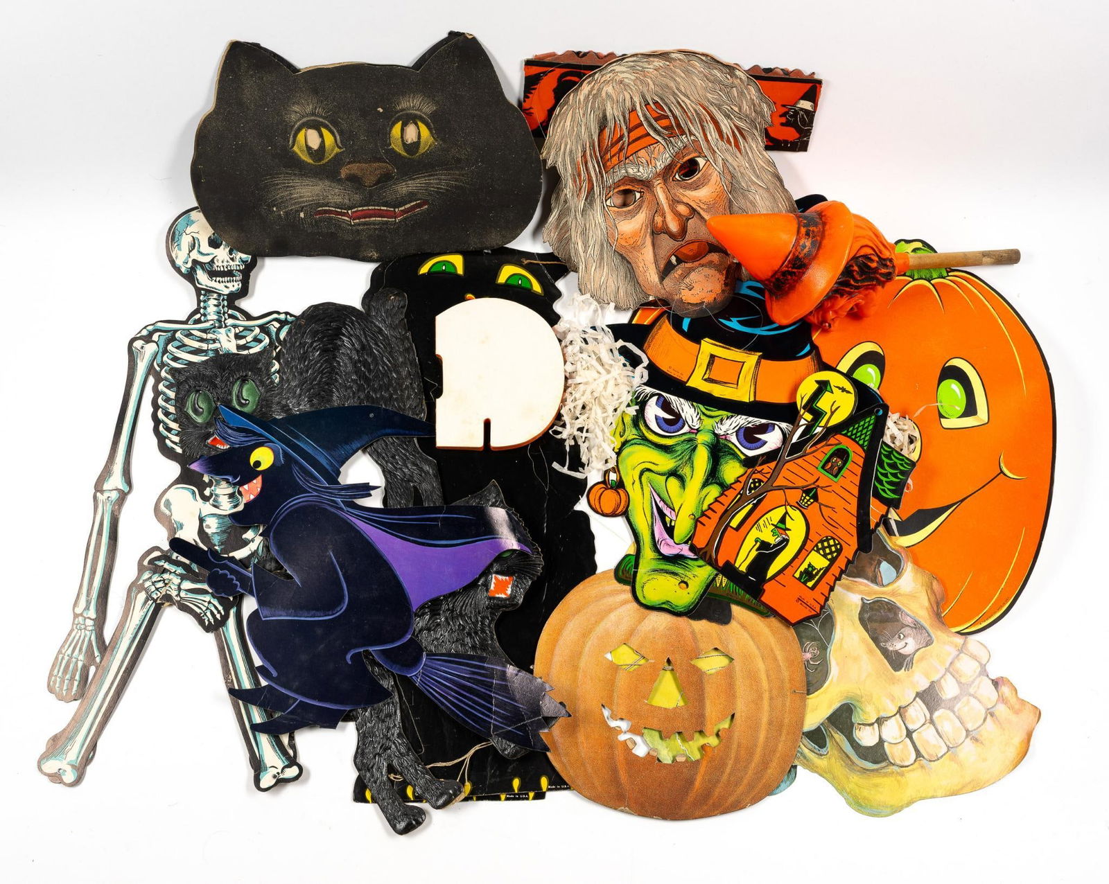 Lot of Vintage Halloween Decorations (1 of 4)