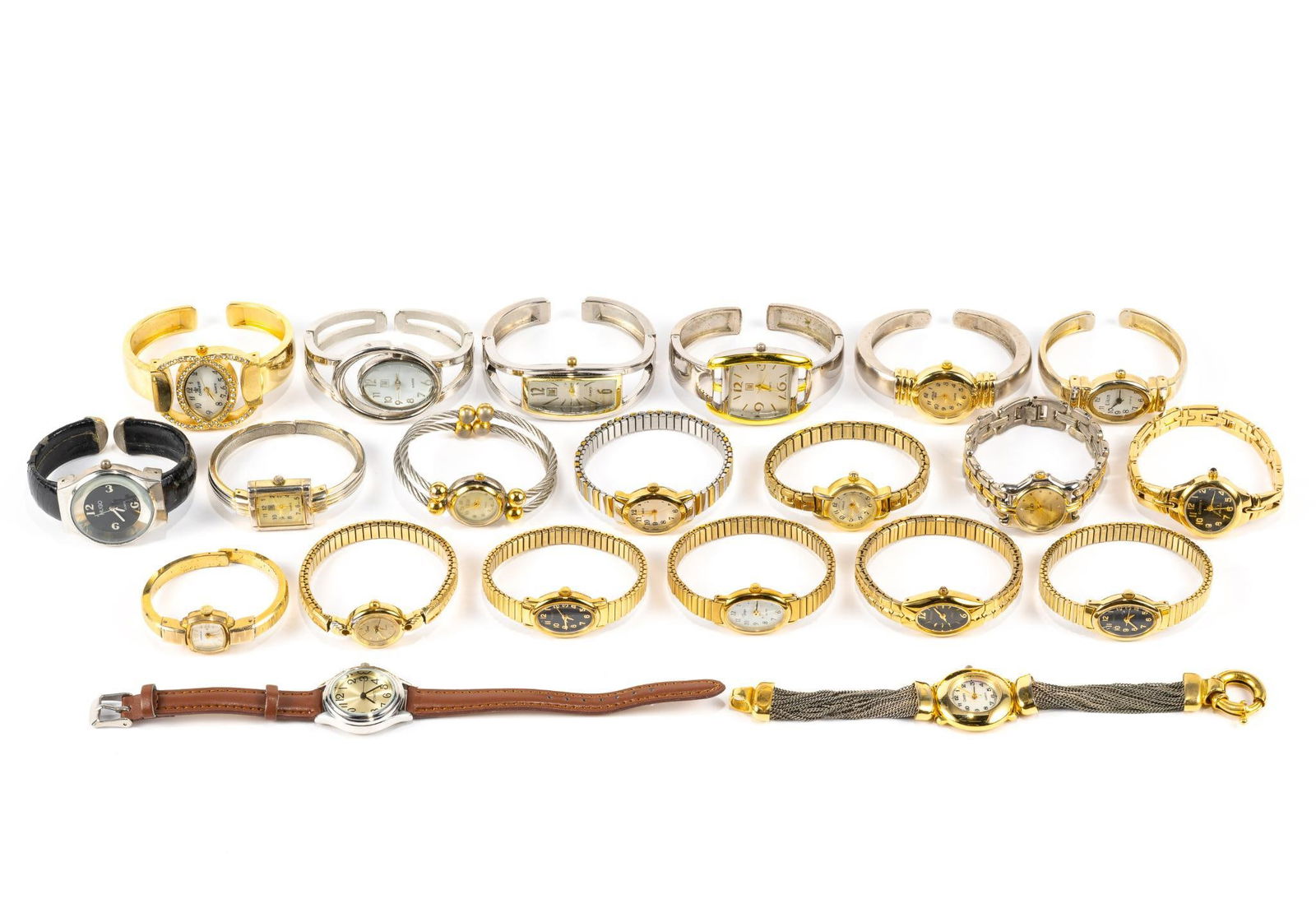 Twenty Fashion Watches Incl Fendi: Twenty quartz watches, most women's sizes, including a two tone Fendi. The watches have not been battery checked and are not operating.