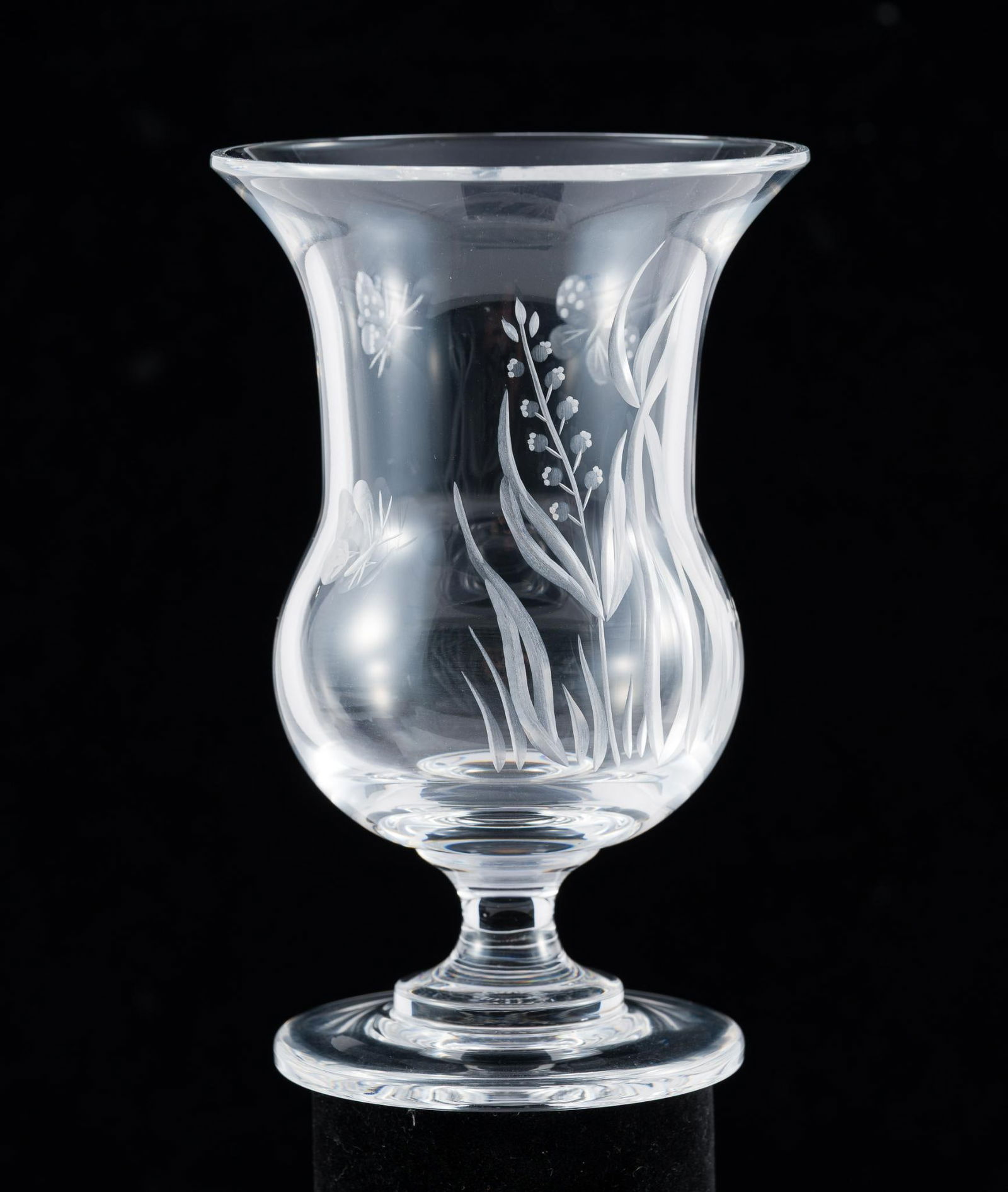 William Yeoward Crystal Cup: William Yeoward crystal cup with butterfly engraving. Signed on bottom. In original box. 3-3/4" wide x 5-1/2" high.