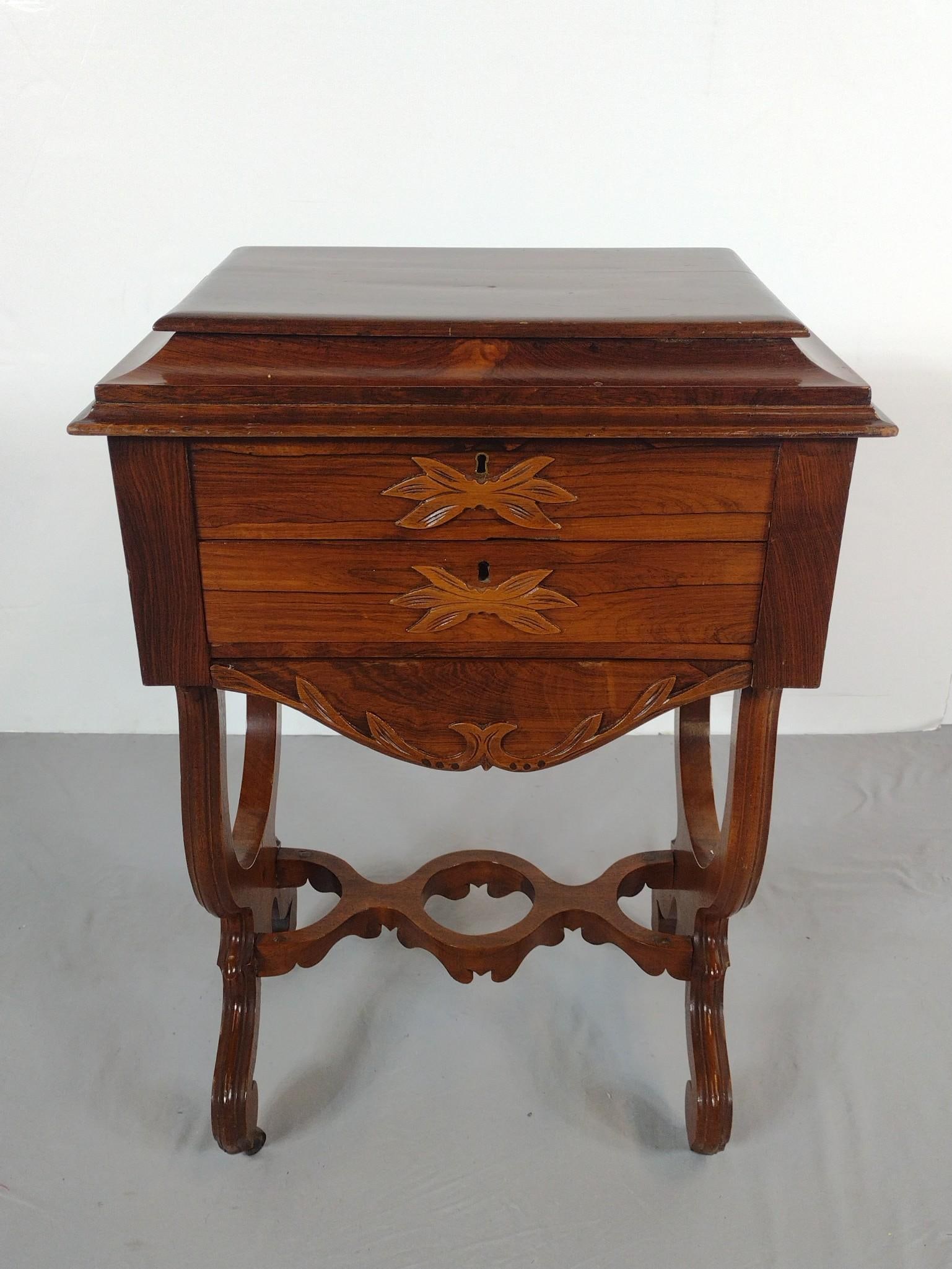 Antique Sewing Box (1 of 6)