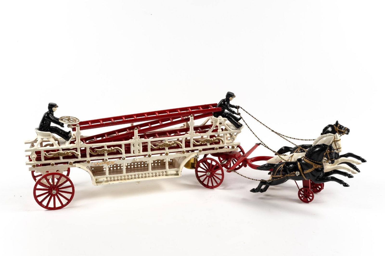 Cast Iron Horse Drawn Fire Engine (1 of 3)