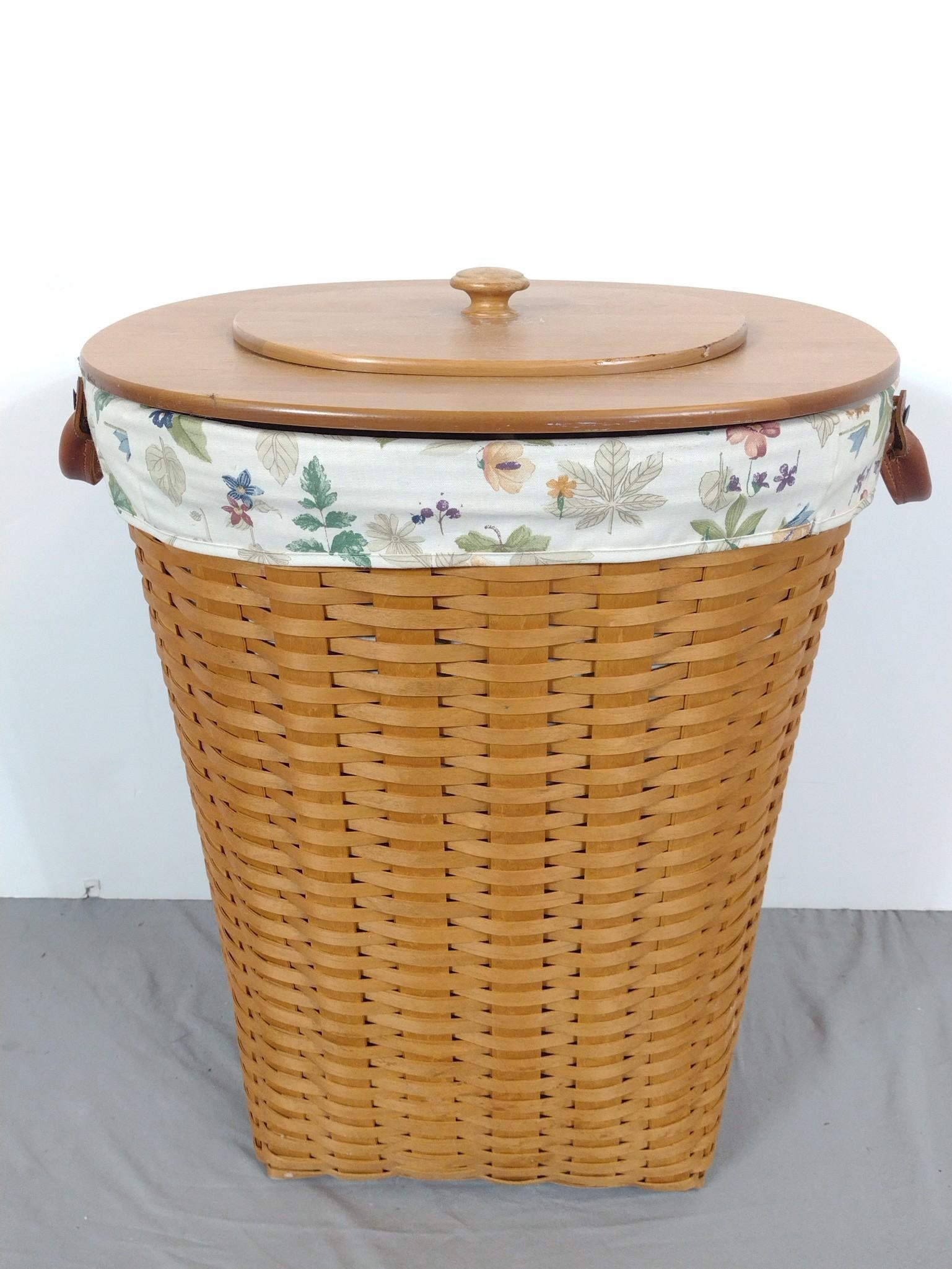 Large Signed Longaberger Basket (1 of 4)