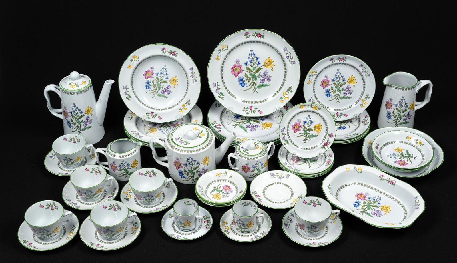 48 Pcs Spode "Summer Palace": 5 dinner plates, 5 appetizer plates, 5 bread plates, 7 larger saucers, 6 teacups, 2 espresso cups, 2 smaller saucers, 4 larger bowls, 2 smaller bowls, 3 small bowls, 1 tea pot, 1 coffee pot, 1 creamer
