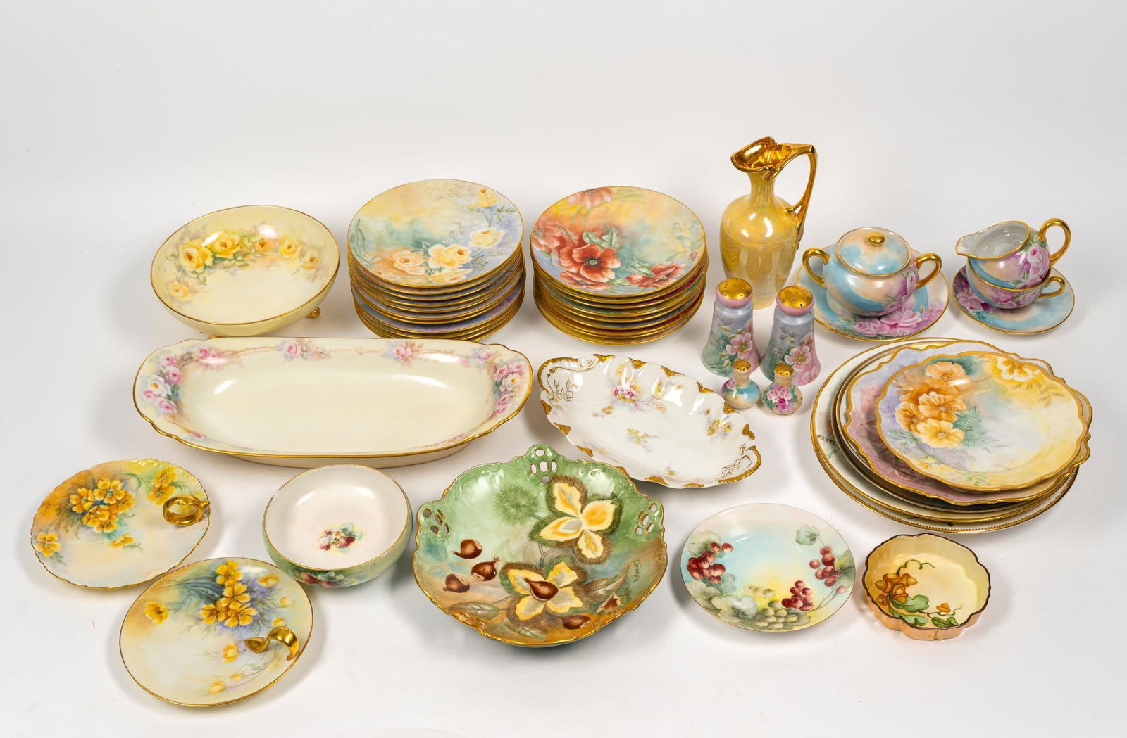43 Pcs Porcelain Tableware incl Limoges (1 of 5)