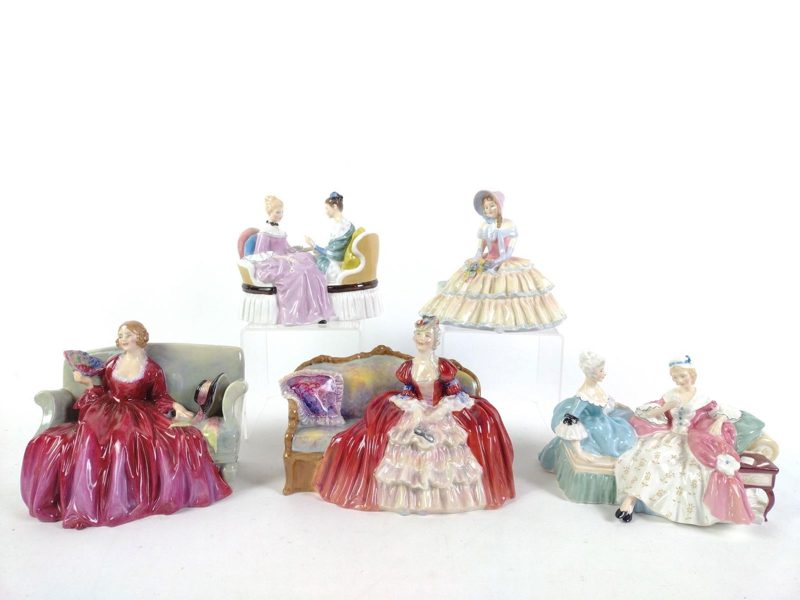 5 Royal Doulton Figurines (1 of 16)