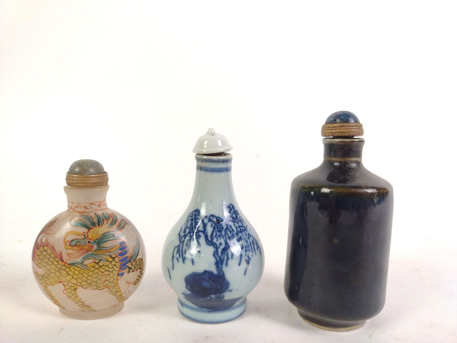 3 Chinese Snuff Bottles incl Porcelain (1 of 3)