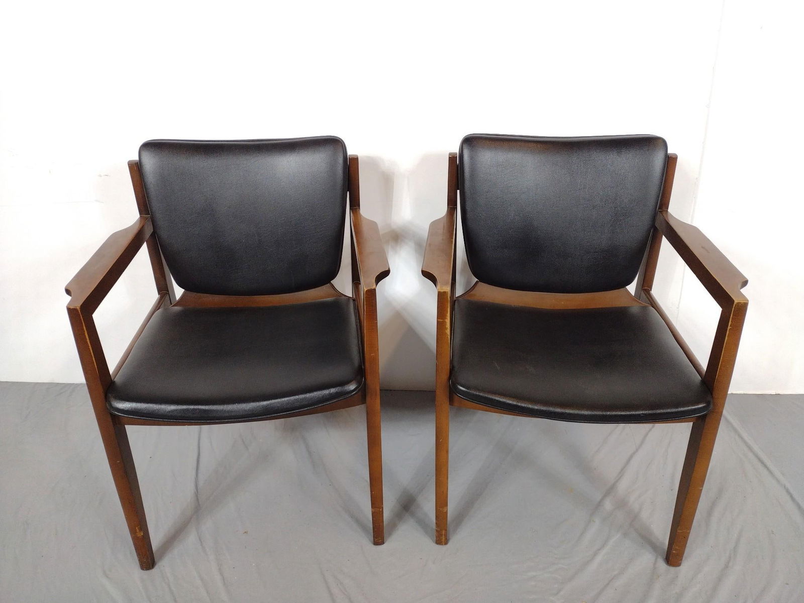 Pair of Thonet MCM Arm Chairs (1 of 5)