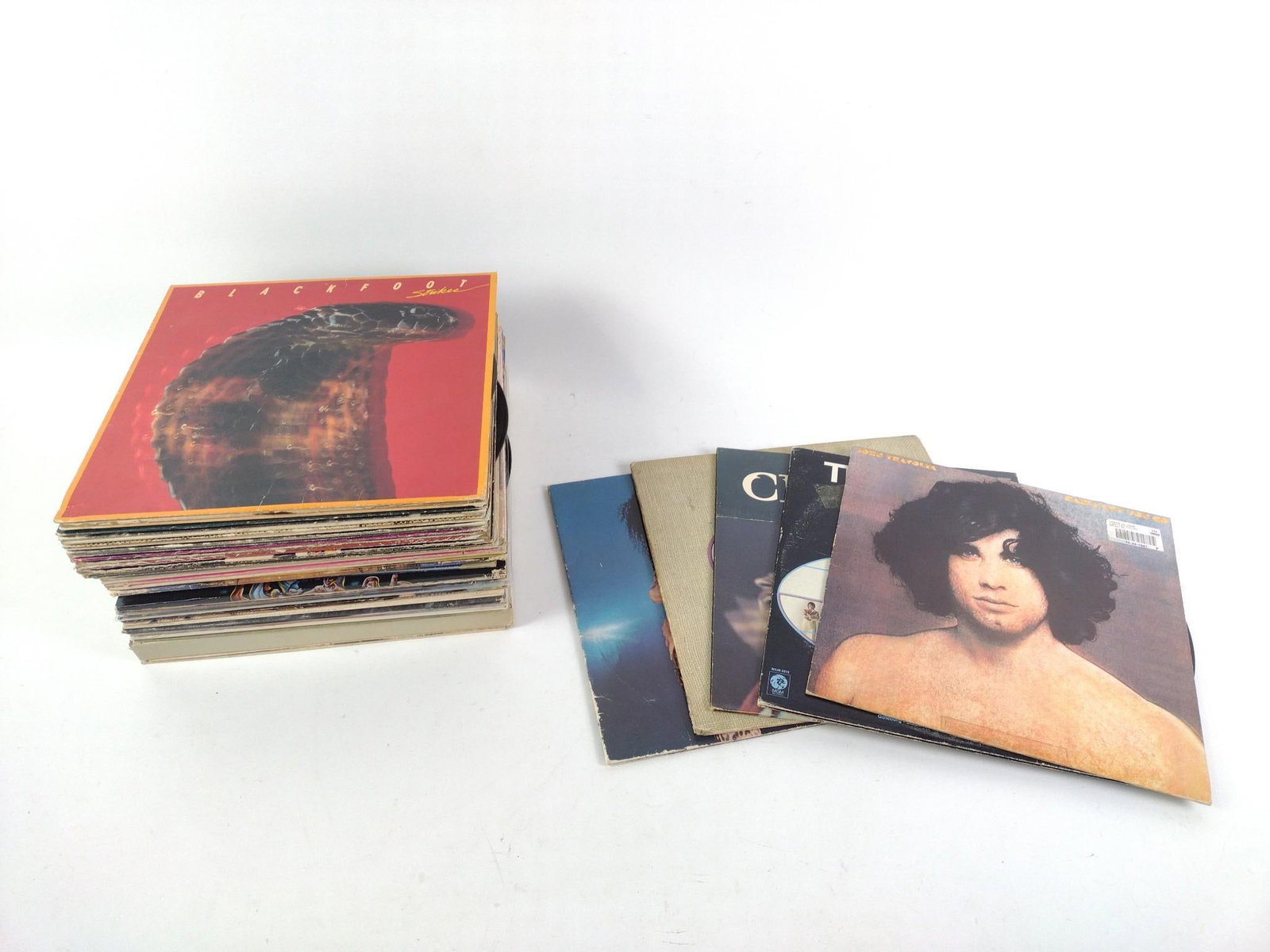 Lot of Pop Albums incl. Chicago: Also includes Carly Simon, Jefferson Airplane, The Mamas & The Papas, and more.