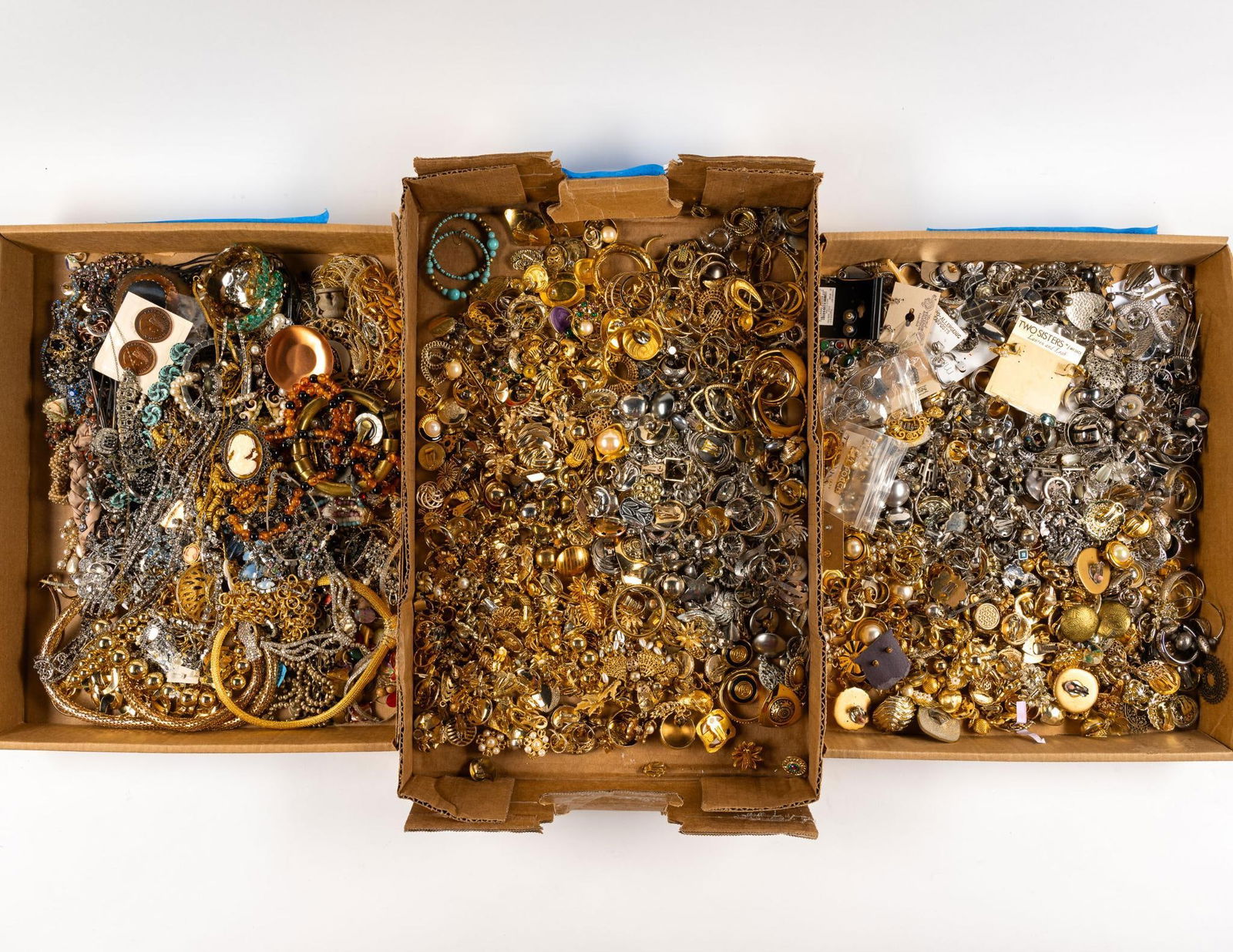 Large Lot of Vintage and Costume Jewelry (1 of 4)