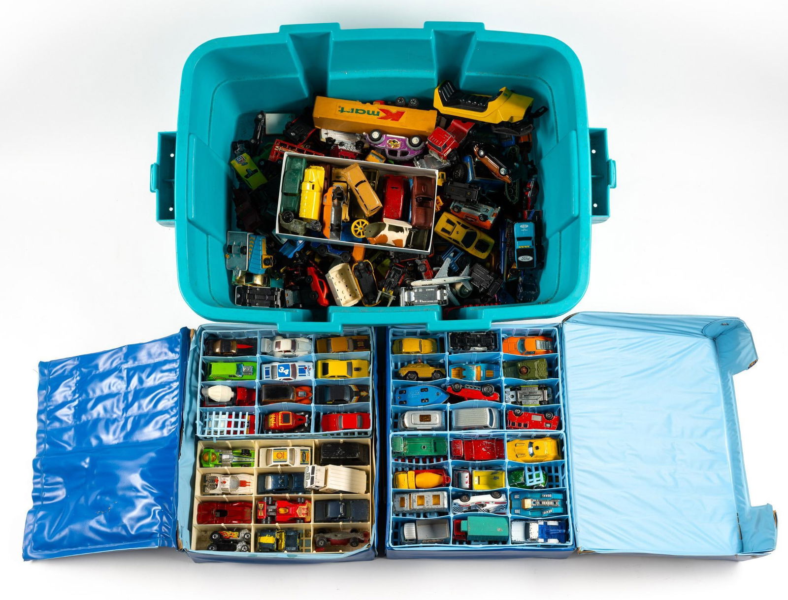 Lot of Toy Cars Incl. Hot Wheels: Also includes Matchbox in collector cases and others.